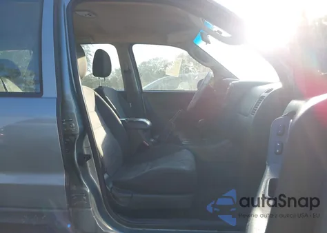 2006 Ford Escape Xls/Xls Manual из США, поврежденный, VIN 1FMYU02Z96KC03321